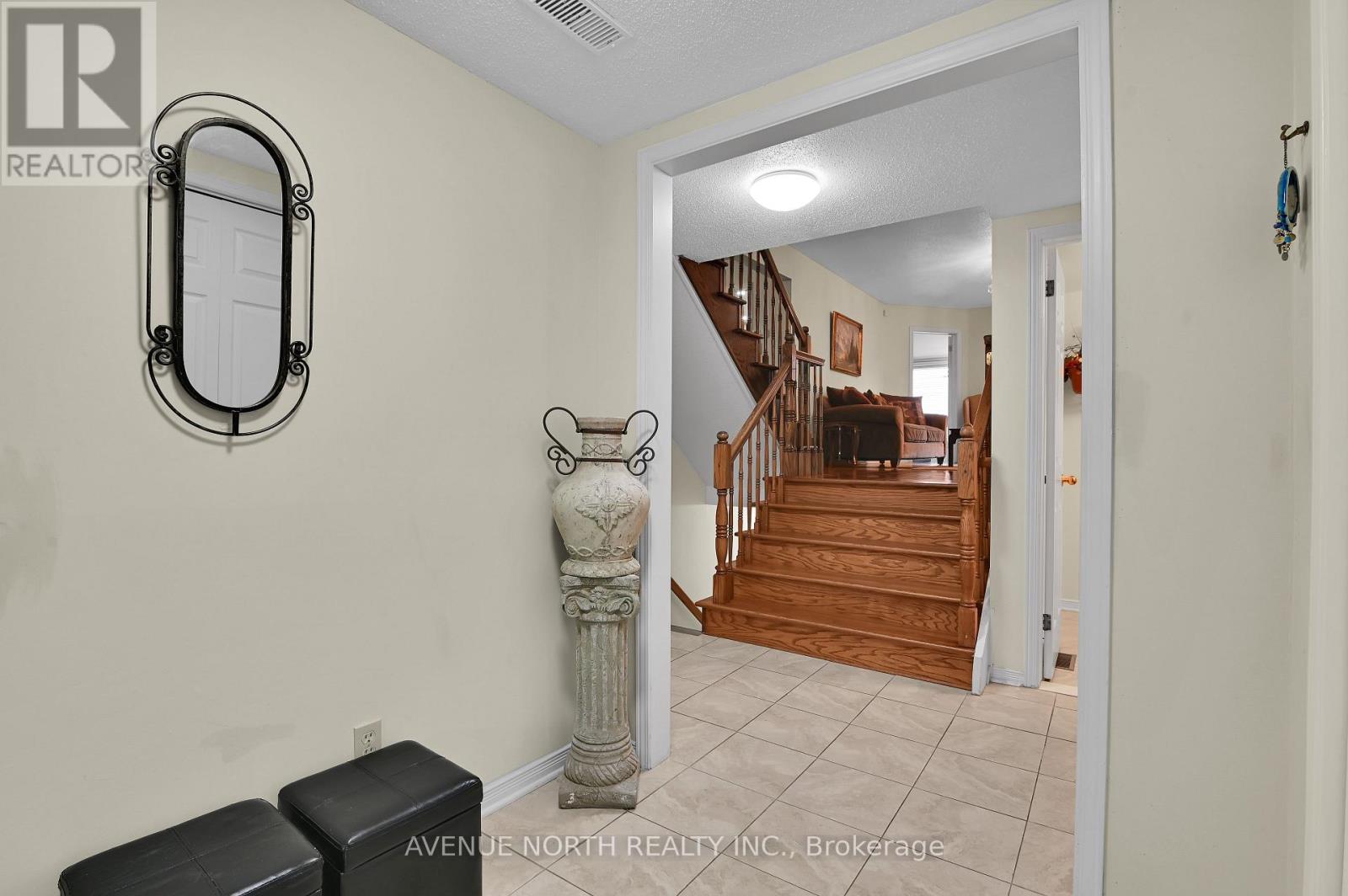 48 Hackett Street, Ottawa, Ontario  K1V 0P5 - Photo 5 - X13526048