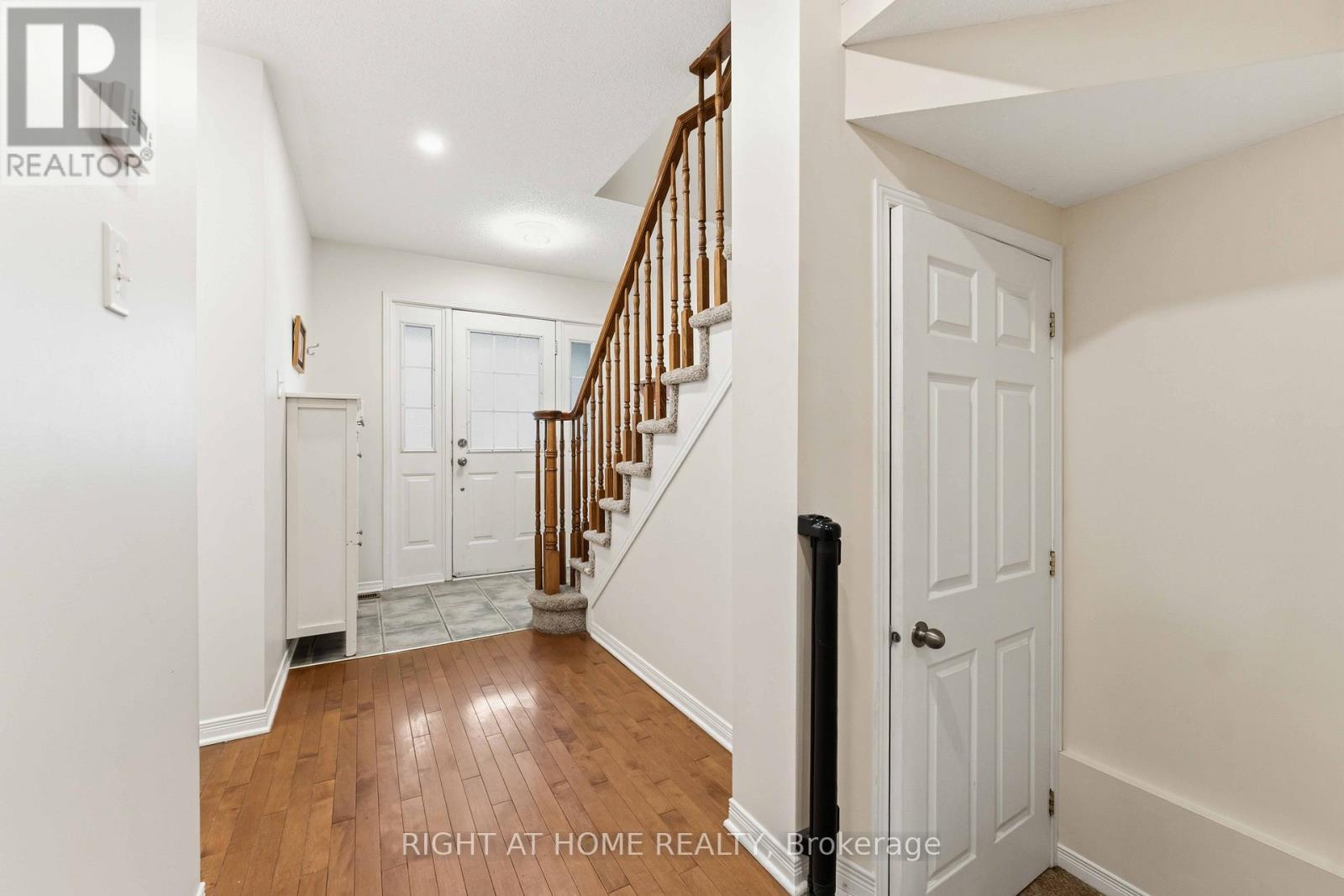 52 Fieldberry Private, Ottawa, Ontario  K2J 5E8 - Photo 2 - X13526278