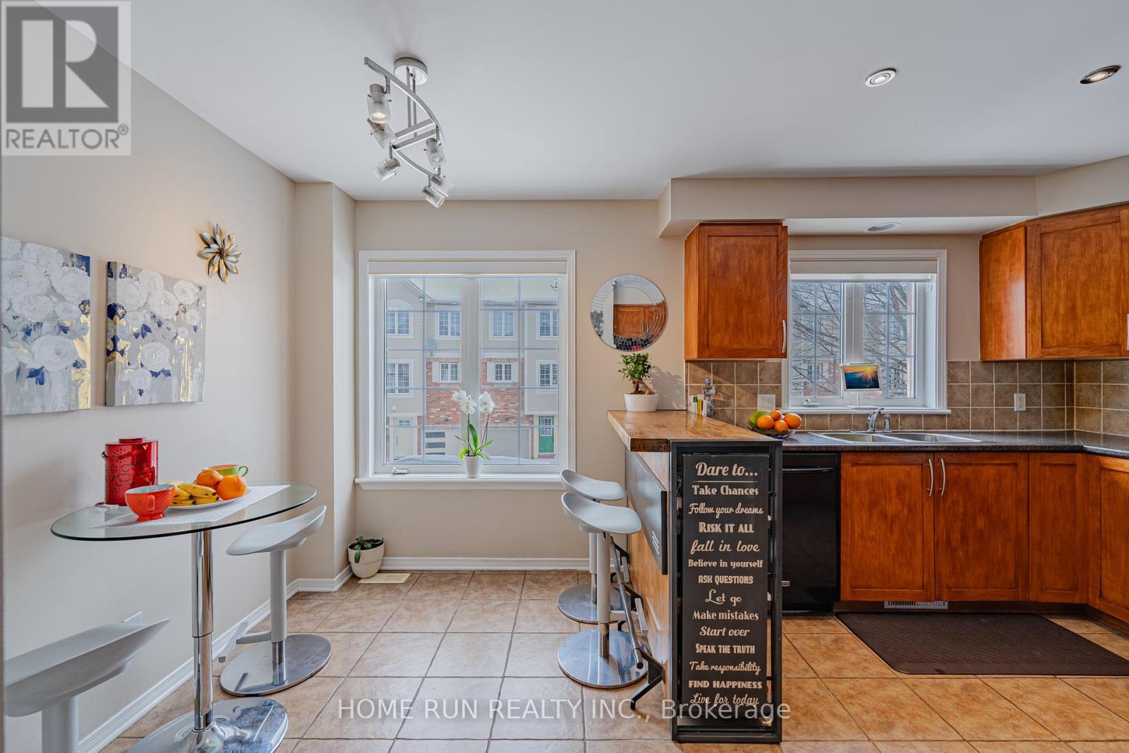 207 - 90 Edenvale Drive, Ottawa, Ontario  K2K 3N9 - Photo 4 - X13526298