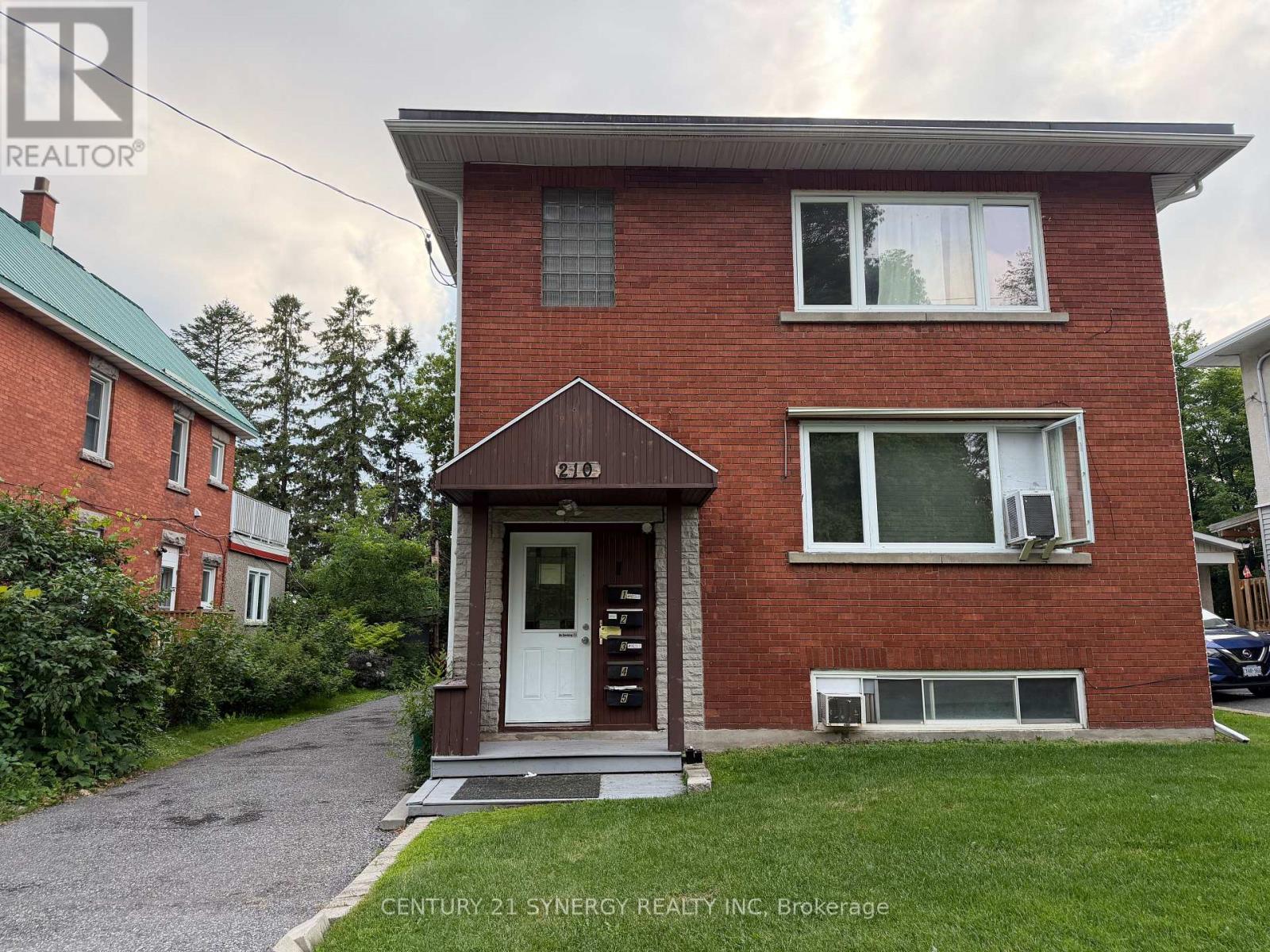 5 - 210 Cantin Street, Ottawa, Ontario  K1L 6T1 - Photo 1 - X13526380
