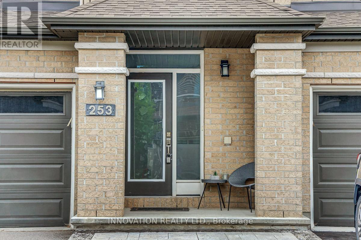 253 Shinleaf Crescent, Ottawa, Ontario  K1W 0J2 - Photo 3 - X13526788