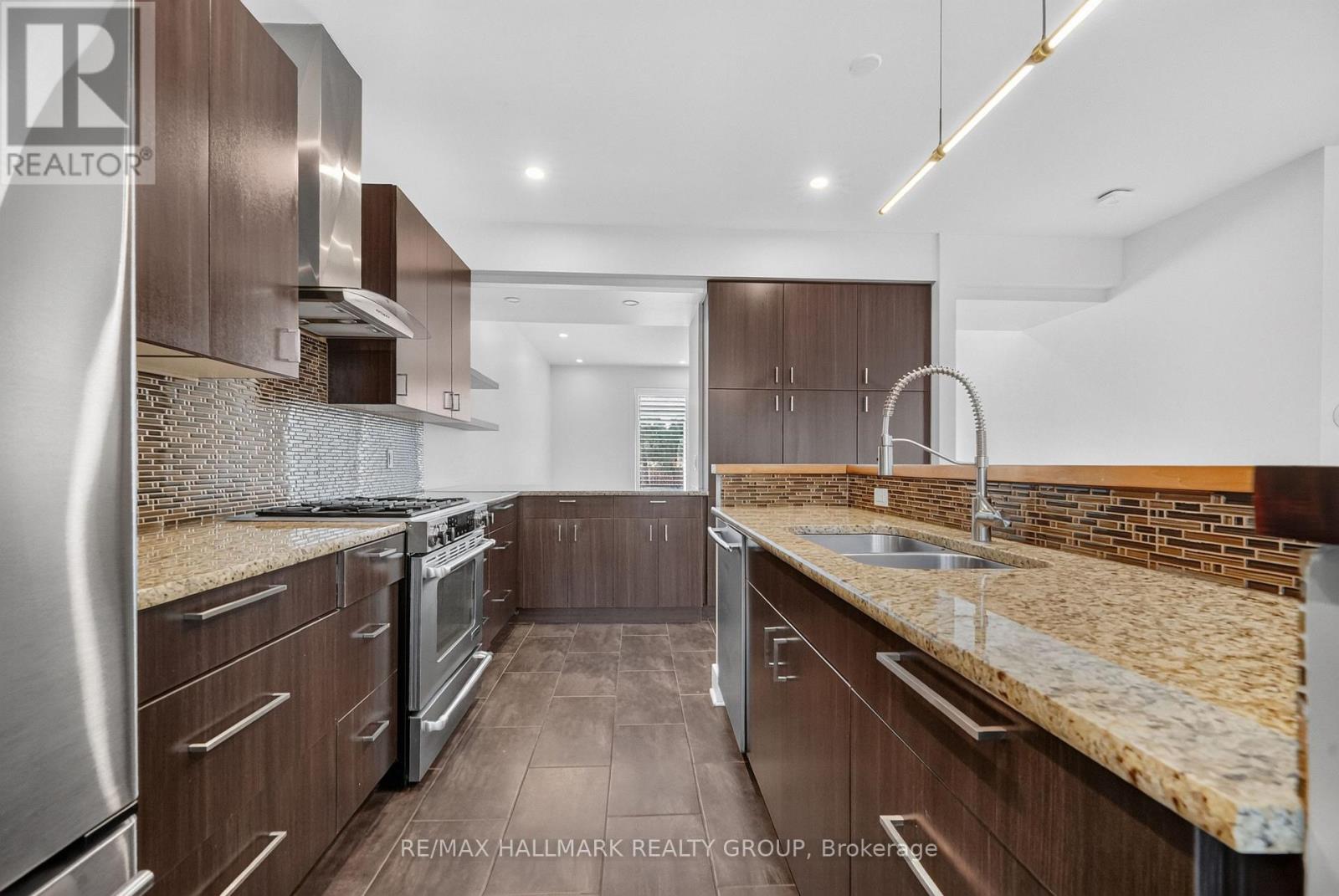 1559 Queensdale Avenue, Ottawa, Ontario  K1T 1J3 - Photo 17 - X13527106