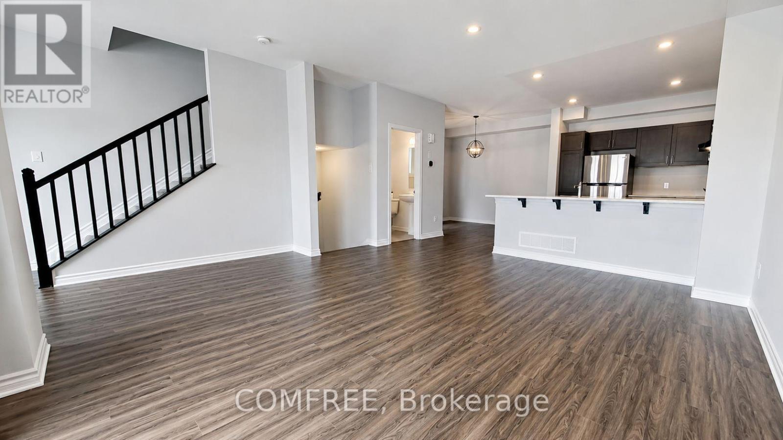 92 Ballinora Lane, Ottawa, Ontario  K2S 2Z5 - Photo 3 - X13527234