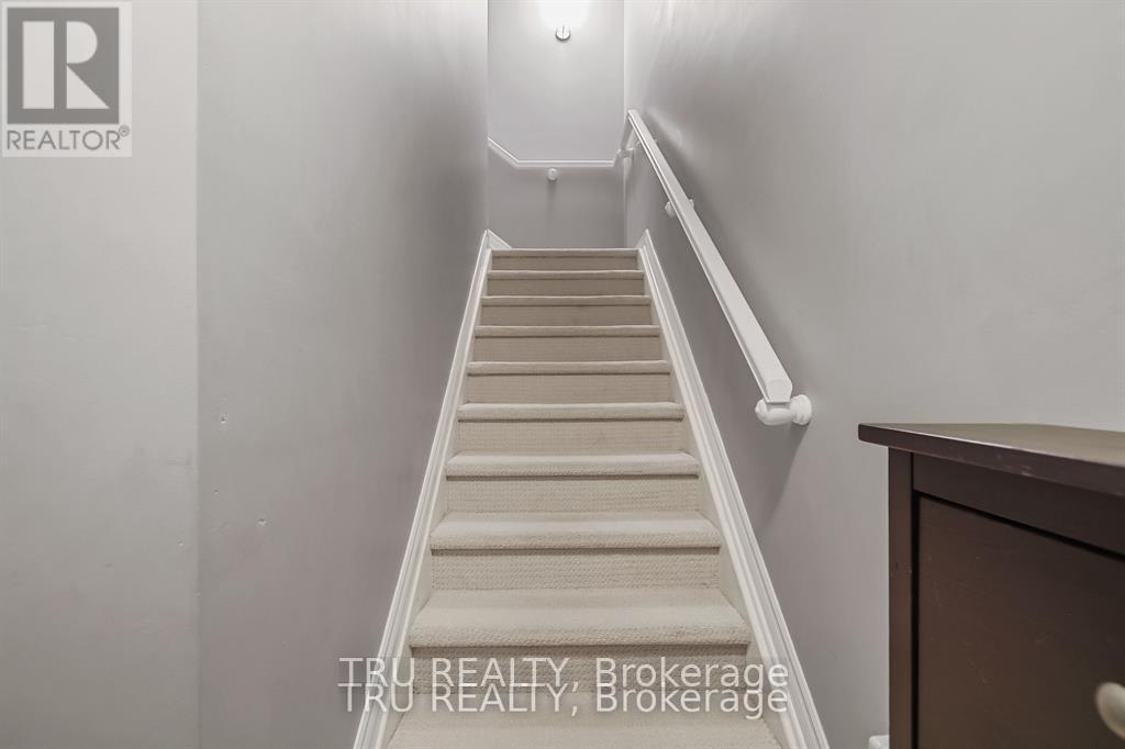19 - 122 Lindenshade Drive, Ottawa, Ontario  K2J 5R5 - Photo 5 - X13527312
