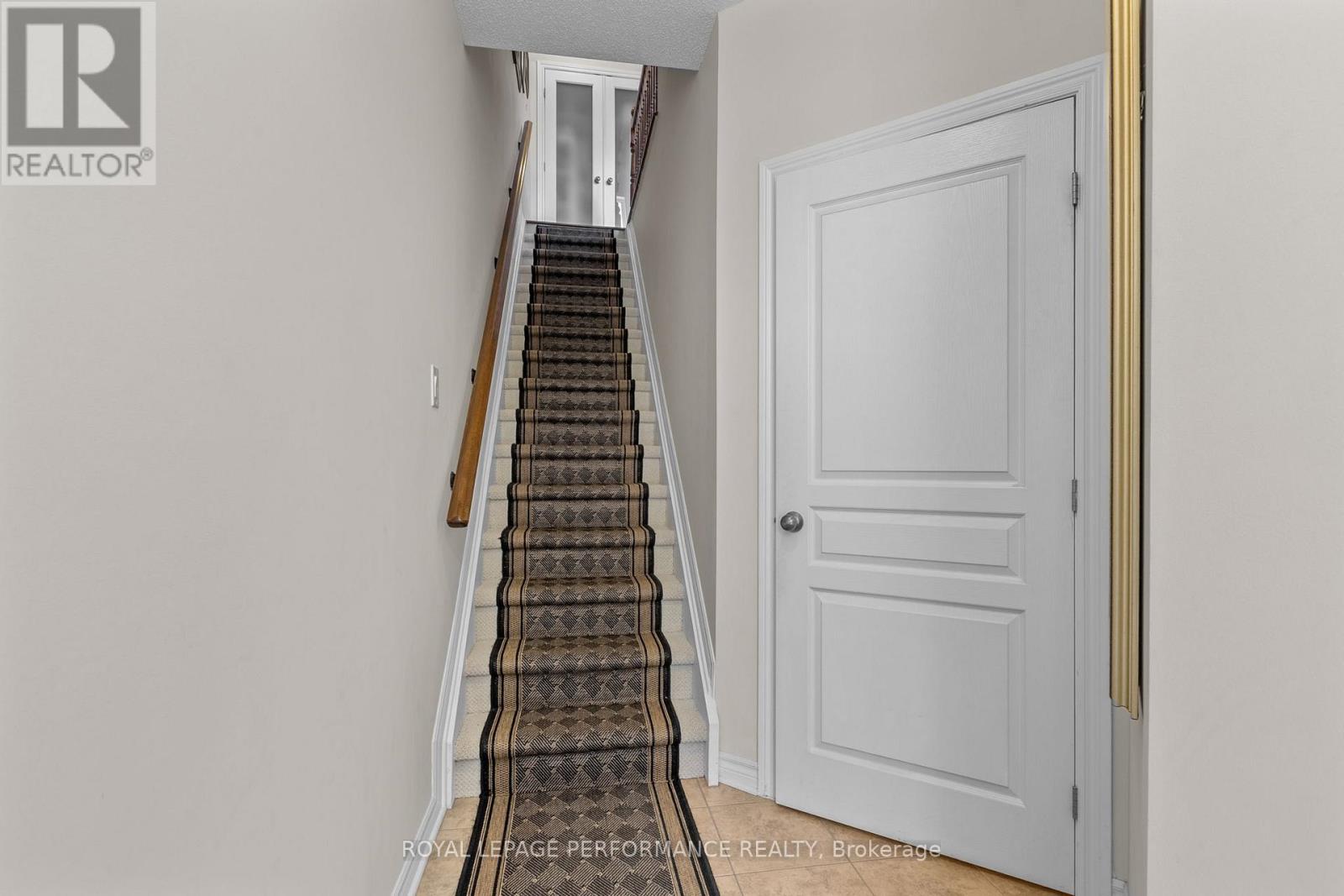 80a Stonehaven Drive, Ottawa, Ontario  K2M 0C1 - Photo 3 - X13527322