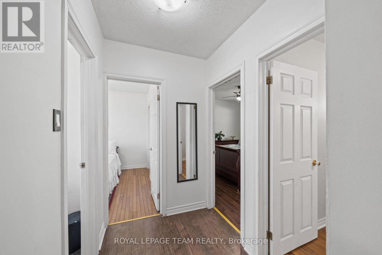 5643 Ficko Crescent, Ottawa, Ontario  K1X 1H3 - Photo 11 - X13527460
