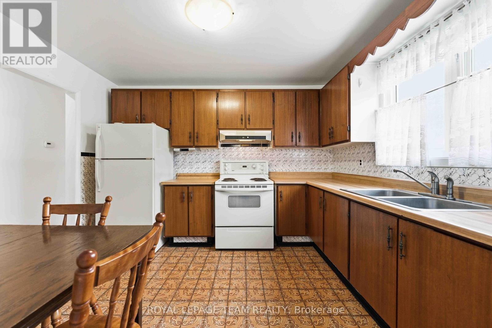 1197 Maitland Avenue, Ottawa, Ontario  K2C 2B8 - Photo 10 - X13527622
