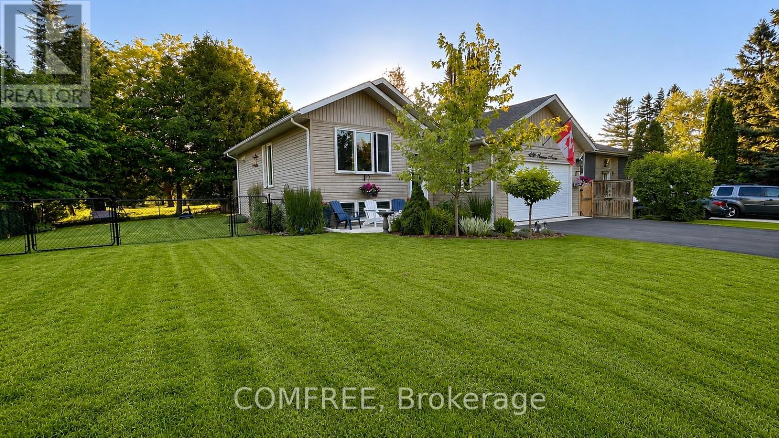 1680 Timmins Avenue, Innisfil, Ontario  L9S 1S8 - Photo 1 - N13527882