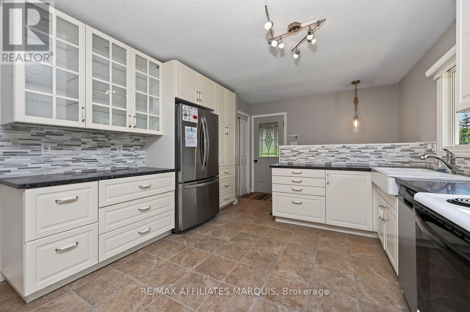 12095 Highway 15 Road, Montague, Ontario  K7A 0L4 - Photo 11 - X13527850