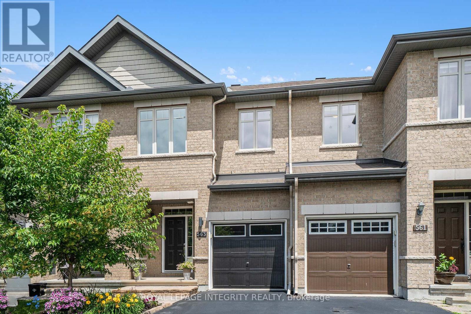 563 Remnor Avenue, Ottawa, Ontario  K2T 0A5 - Photo 1 - X13527940