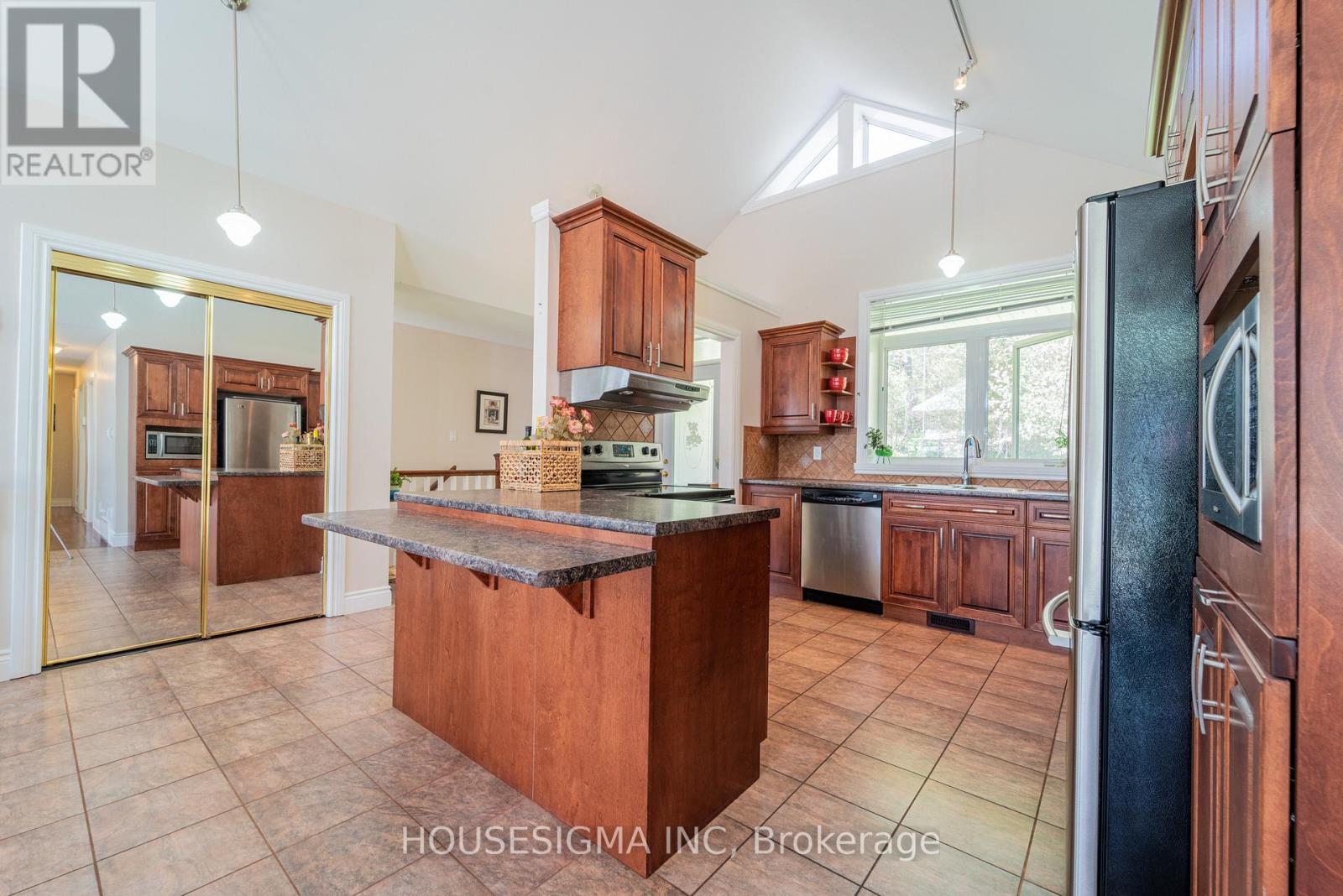 139 Old River Road, Leeds And The Thousand Islands, Ontario  K0E 1R0 - Photo 13 - X13527942
