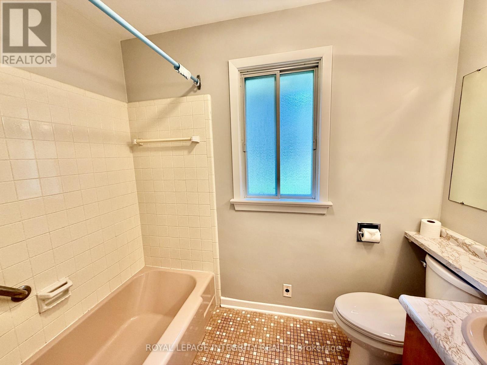 1107 Falaise Road, Ottawa, Ontario  K2E 6R1 - Photo 11 - X13528198