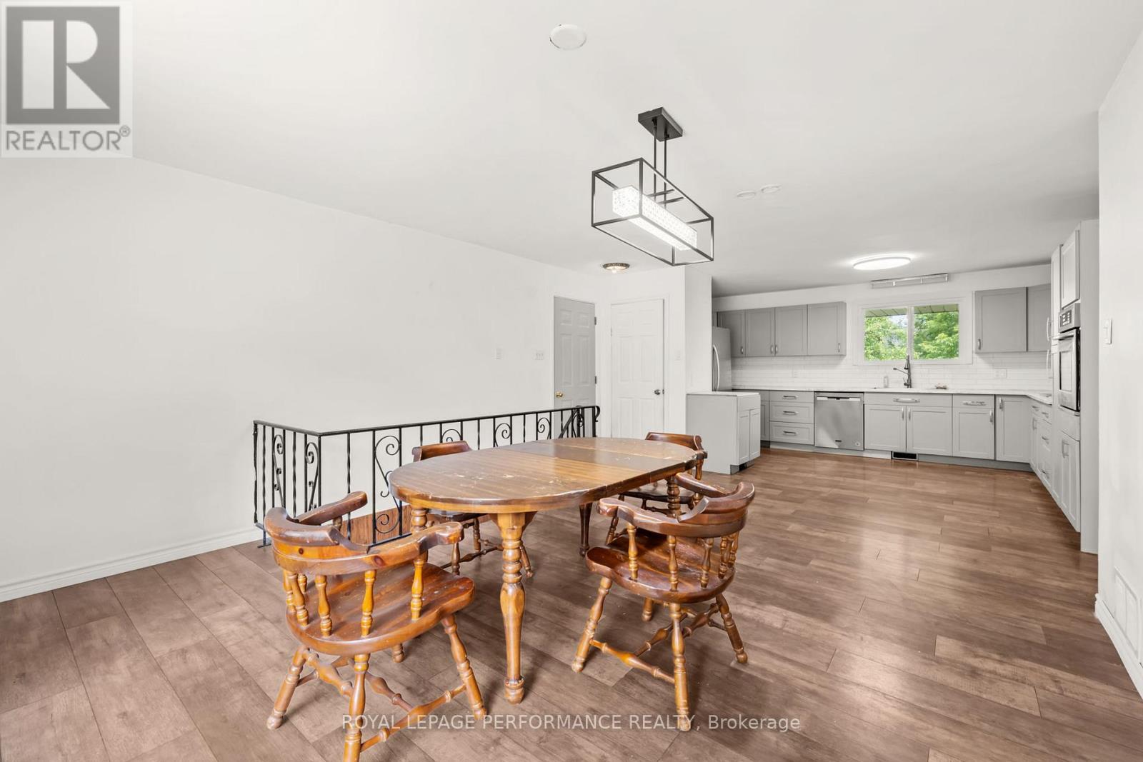 438 Voyageur Place, Russell, Ontario  K0A 1W0 - Photo 18 - X13528212
