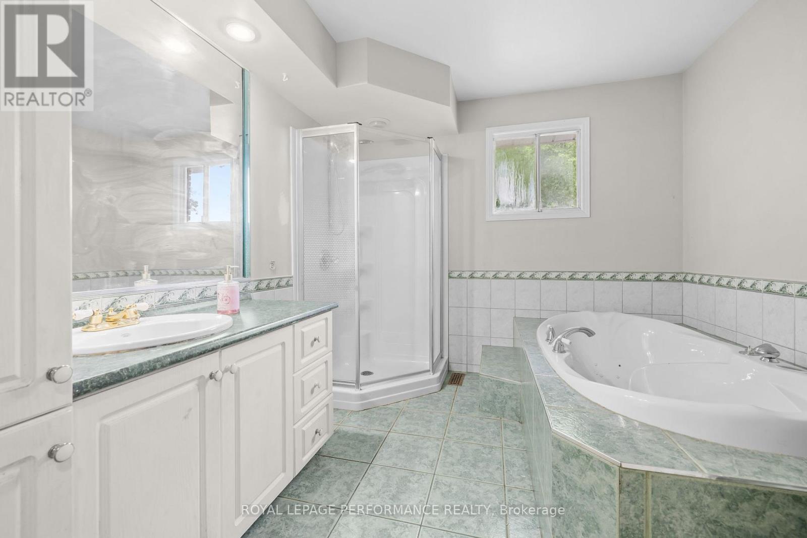 438 Voyageur Place, Russell, Ontario  K0A 1W0 - Photo 32 - X13528212