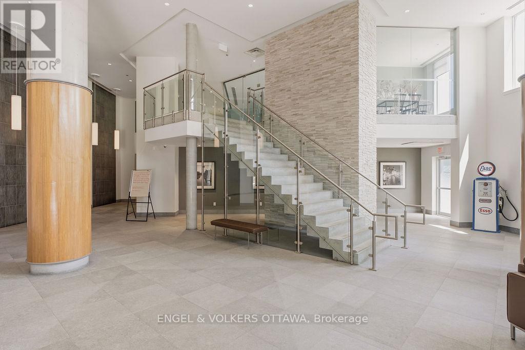 318 - 7 Marquette Avenue, Ottawa, Ontario  K1L 8A7 - Photo 2 - X13528550
