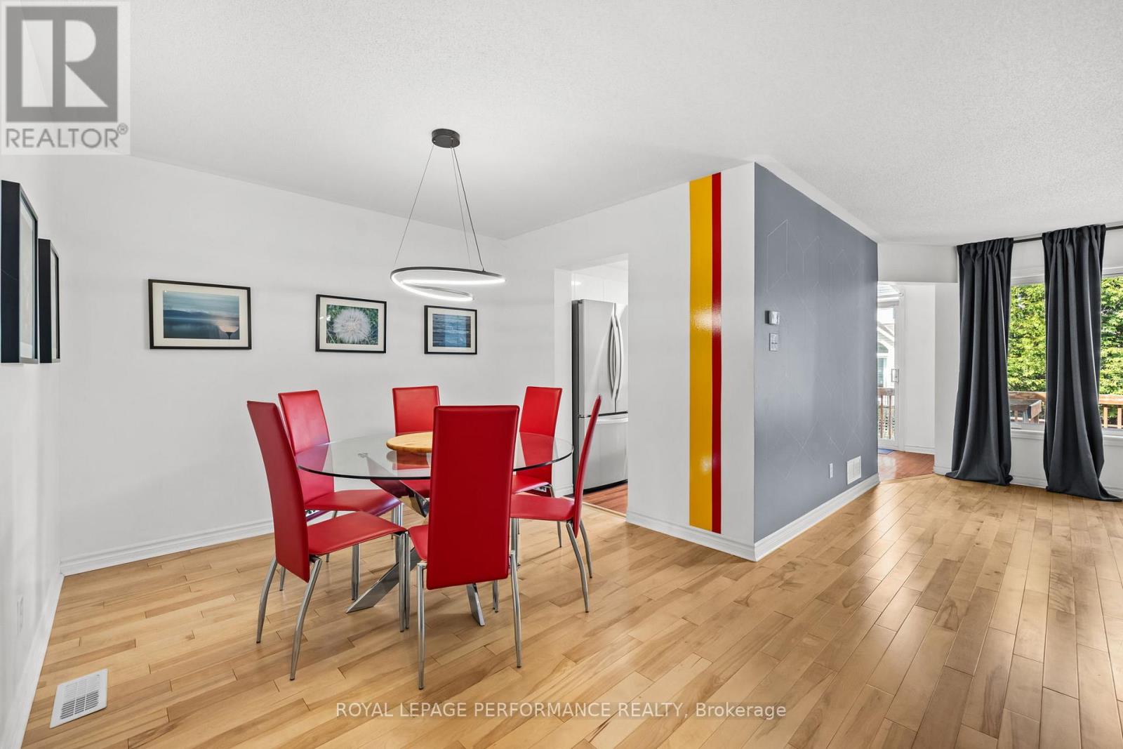 6420 Sablewood Place, Ottawa, Ontario  K1C 7L7 - Photo 4 - X13528668