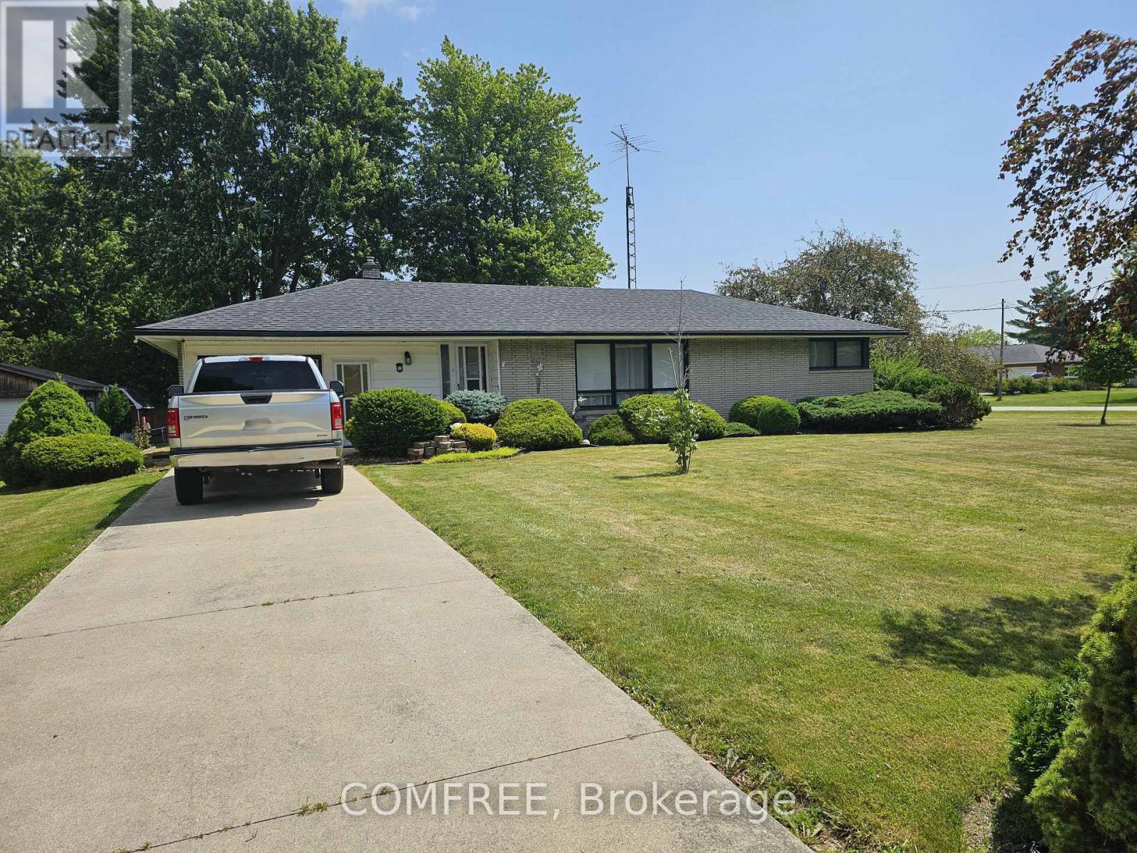 6 Sullivan Street, Chatham-Kent, Ontario  N0P 1W0 - Photo 1 - X13529036