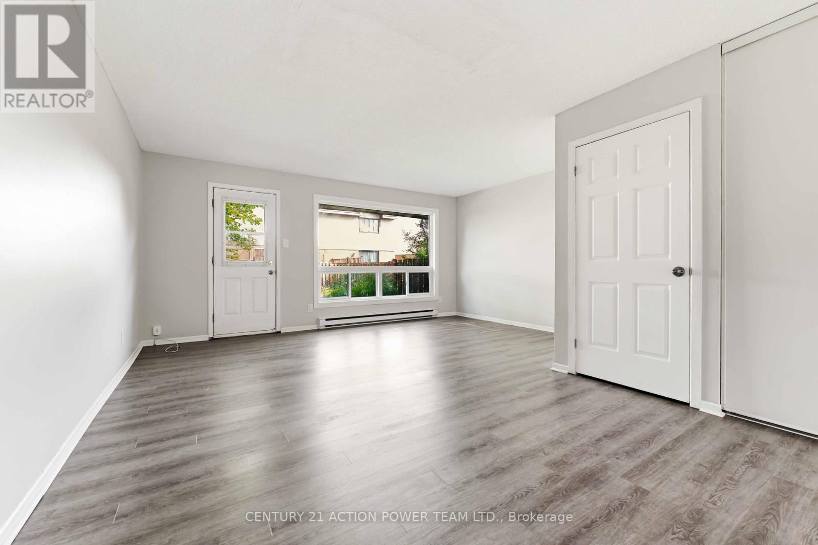 A - 39 Woodvale Green Drive, Ottawa, Ontario  K2G 4H3 - Photo 7 - X13529066