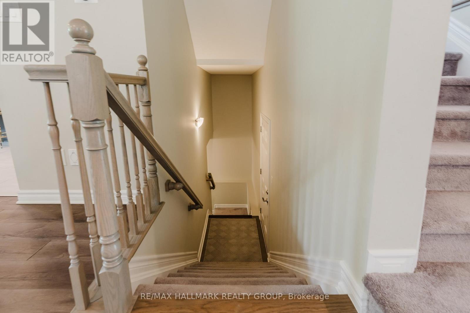 678 Eagle Crest Heights, Ottawa, Ontario  K2S 1R8 - Photo 31 - X13529216