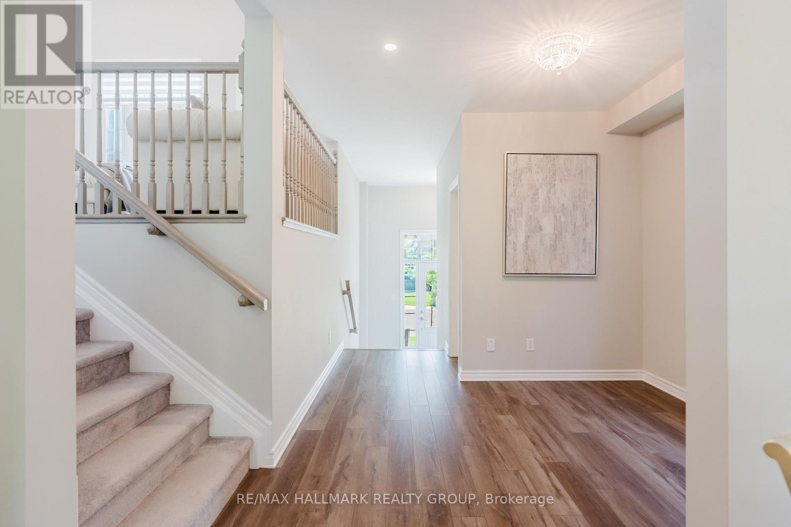 678 Eagle Crest Heights, Ottawa, Ontario  K2S 1R8 - Photo 5 - X13529216