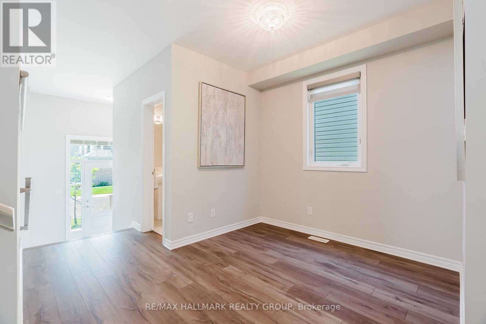 678 Eagle Crest Heights, Ottawa, Ontario  K2S 1R8 - Photo 6 - X13529216