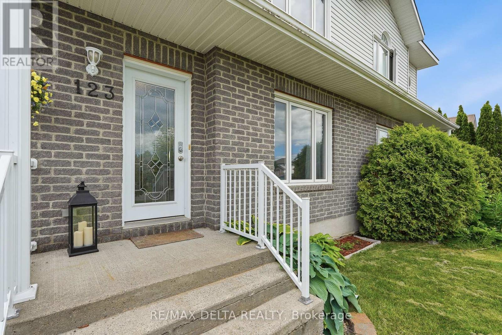 123 Panorama Avenue, Alfred And Plantagenet, Ontario  K0A 3K0 - Photo 3 - X13529390