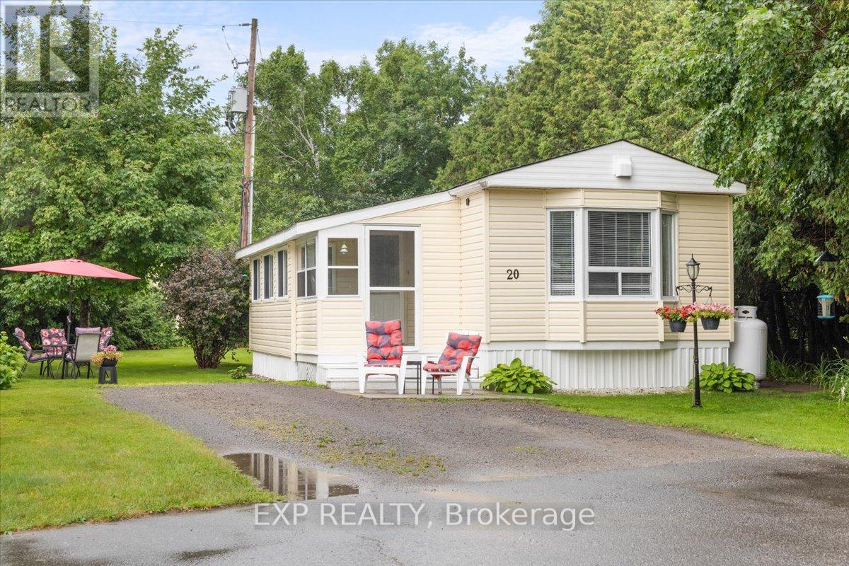 20 Pinewood Avenue, Beckwith, Ontario  K7C 3P1 - Photo 1 - X13529688