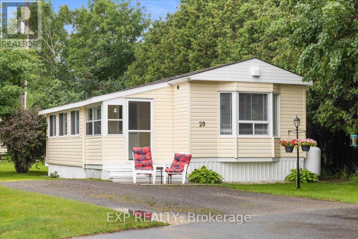 20 Pinewood Avenue, Beckwith, Ontario  K7C 3P1 - Photo 3 - X13529688
