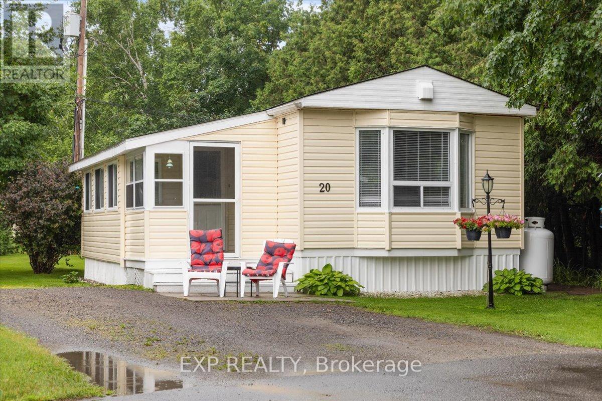 20 Pinewood Avenue, Beckwith, Ontario  K7C 3P1 - Photo 4 - X13529688