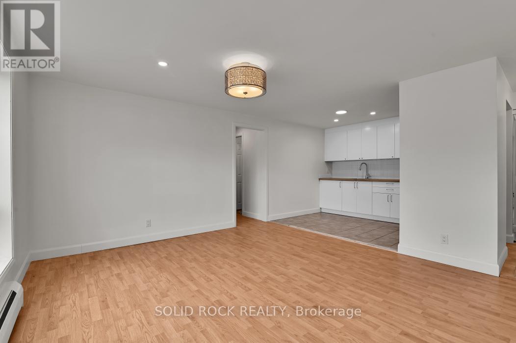 7 - 896 Elmsmere Drive, Ottawa, Ontario  K1J 7T6 - Photo 11 - X13529736