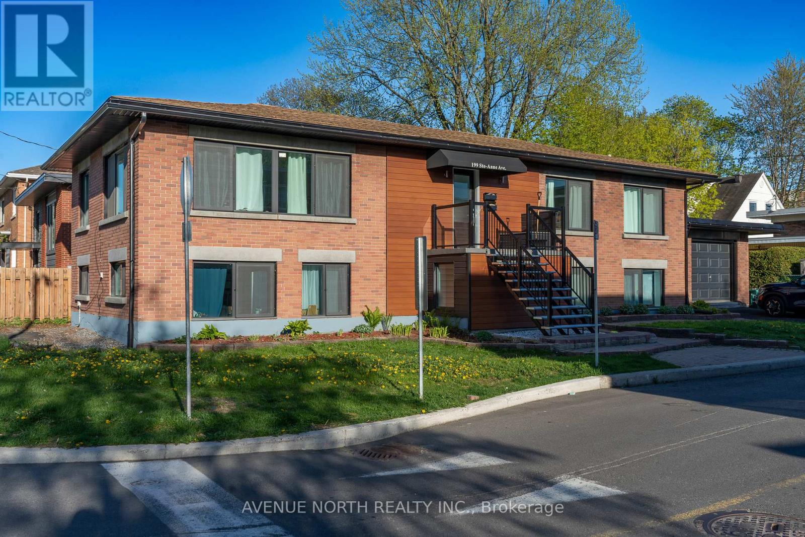 199 Ste Anne Street, Ottawa, Ontario  K1L 7B8 - Photo 1 - X13529952