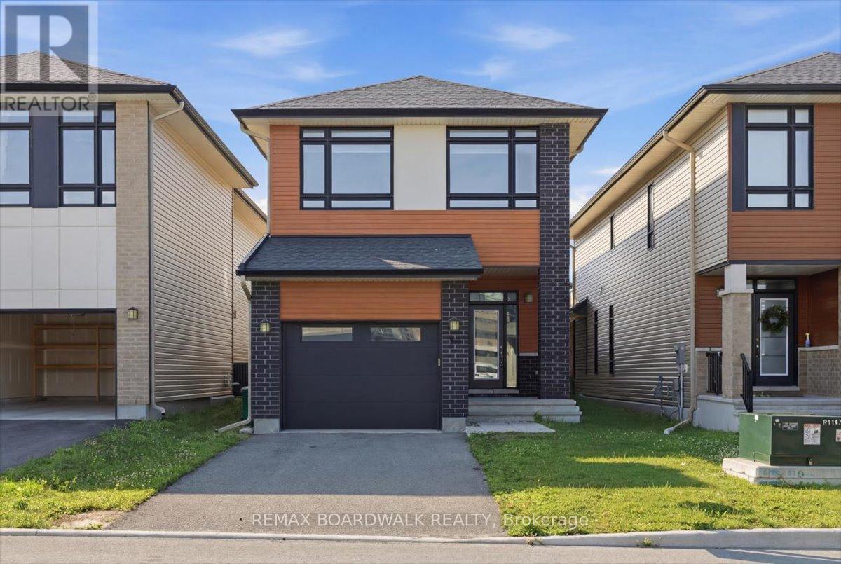 54 Thunderbolt Street, Ottawa, Ontario  K2S 1E7 - Photo 1 - X13530022