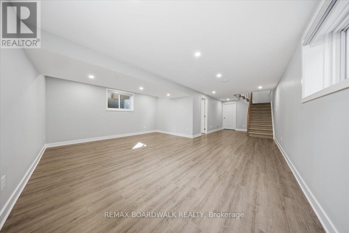 54 Thunderbolt Street, Ottawa, Ontario  K2S 1E7 - Photo 24 - X13530022