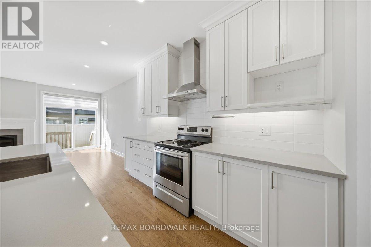 54 Thunderbolt Street, Ottawa, Ontario  K2S 1E7 - Photo 9 - X13530022