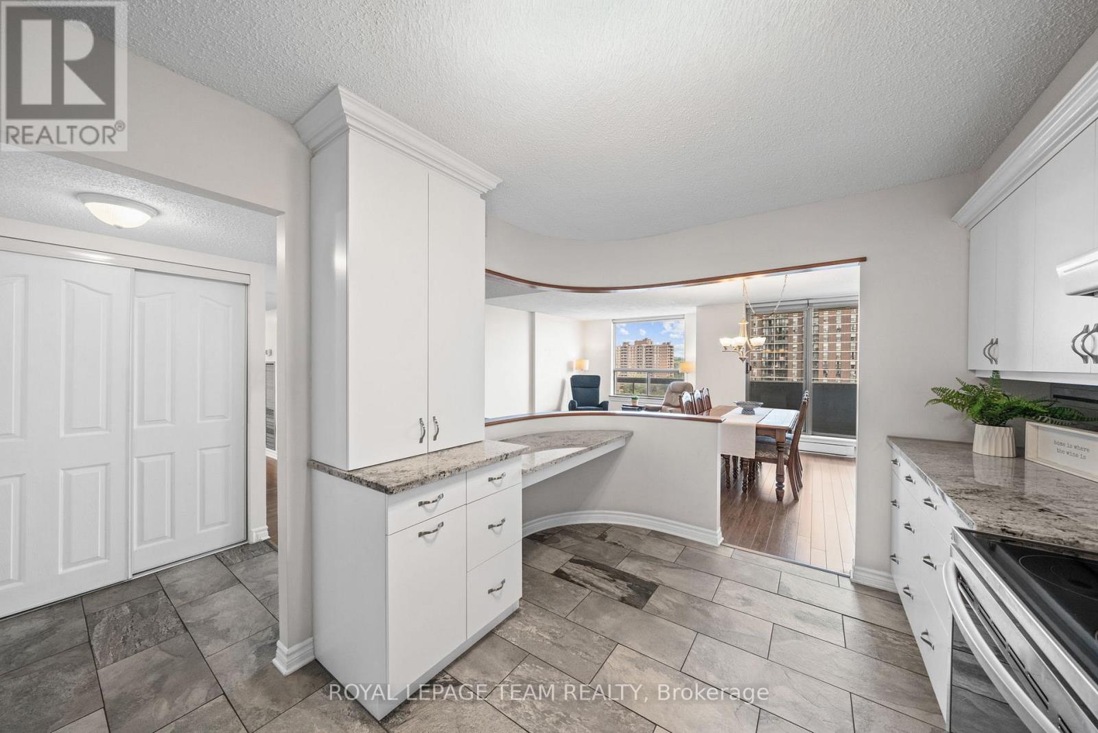 1003 - 200 Lafontaine Avenue, Ottawa, Ontario  K1L 8K8 - Photo 11 - X13530116