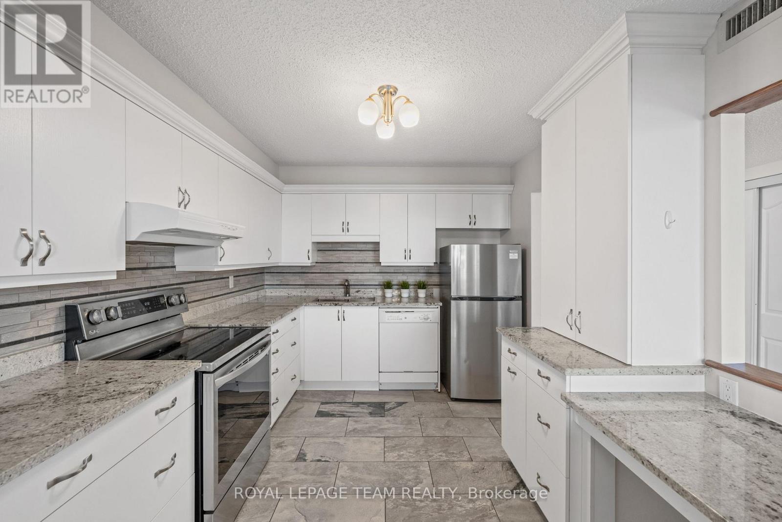 1003 - 200 Lafontaine Avenue, Ottawa, Ontario  K1L 8K8 - Photo 13 - X13530116