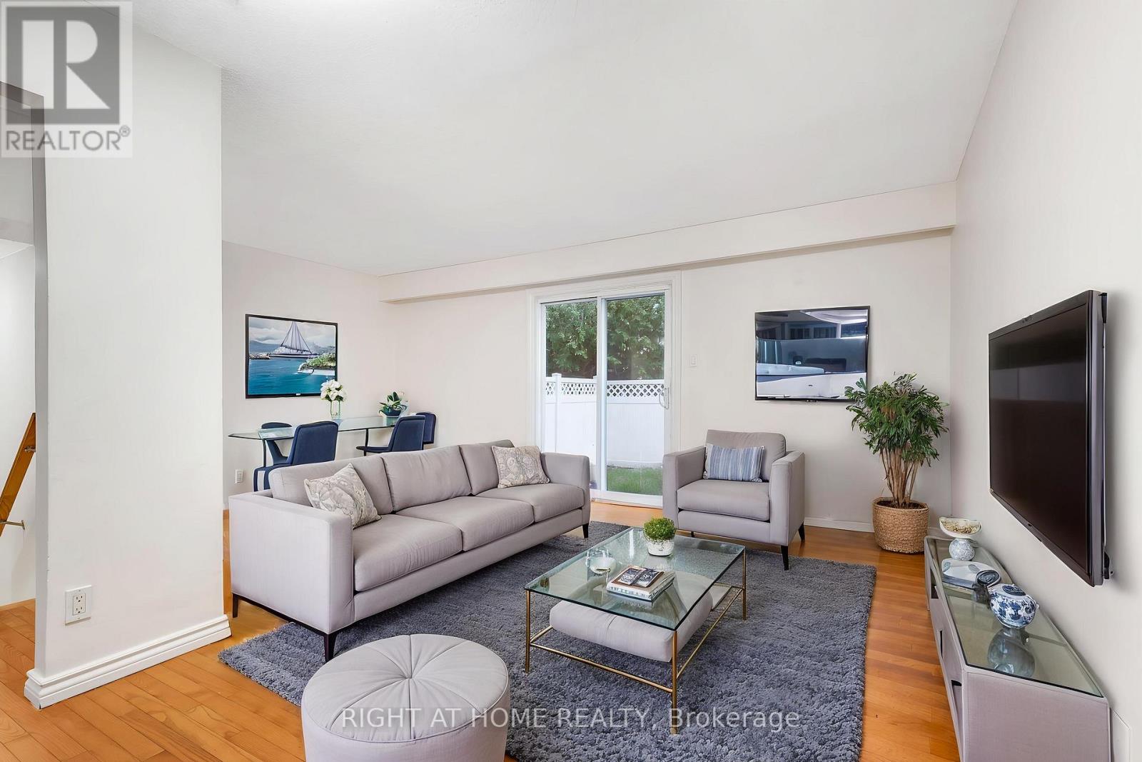21 - 5 Hadley Circle, Ottawa, Ontario  K2H 6P1 - Photo 4 - X13530496