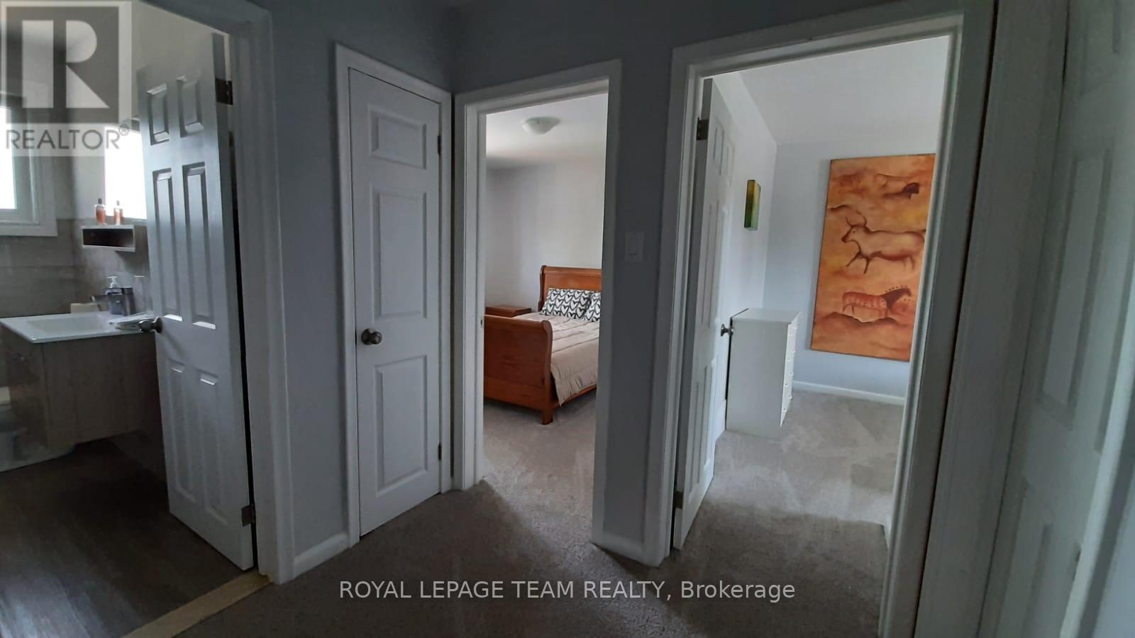 1015 Pinecrest Road, Ottawa, Ontario  K2B 6B6 - Photo 5 - X13530704