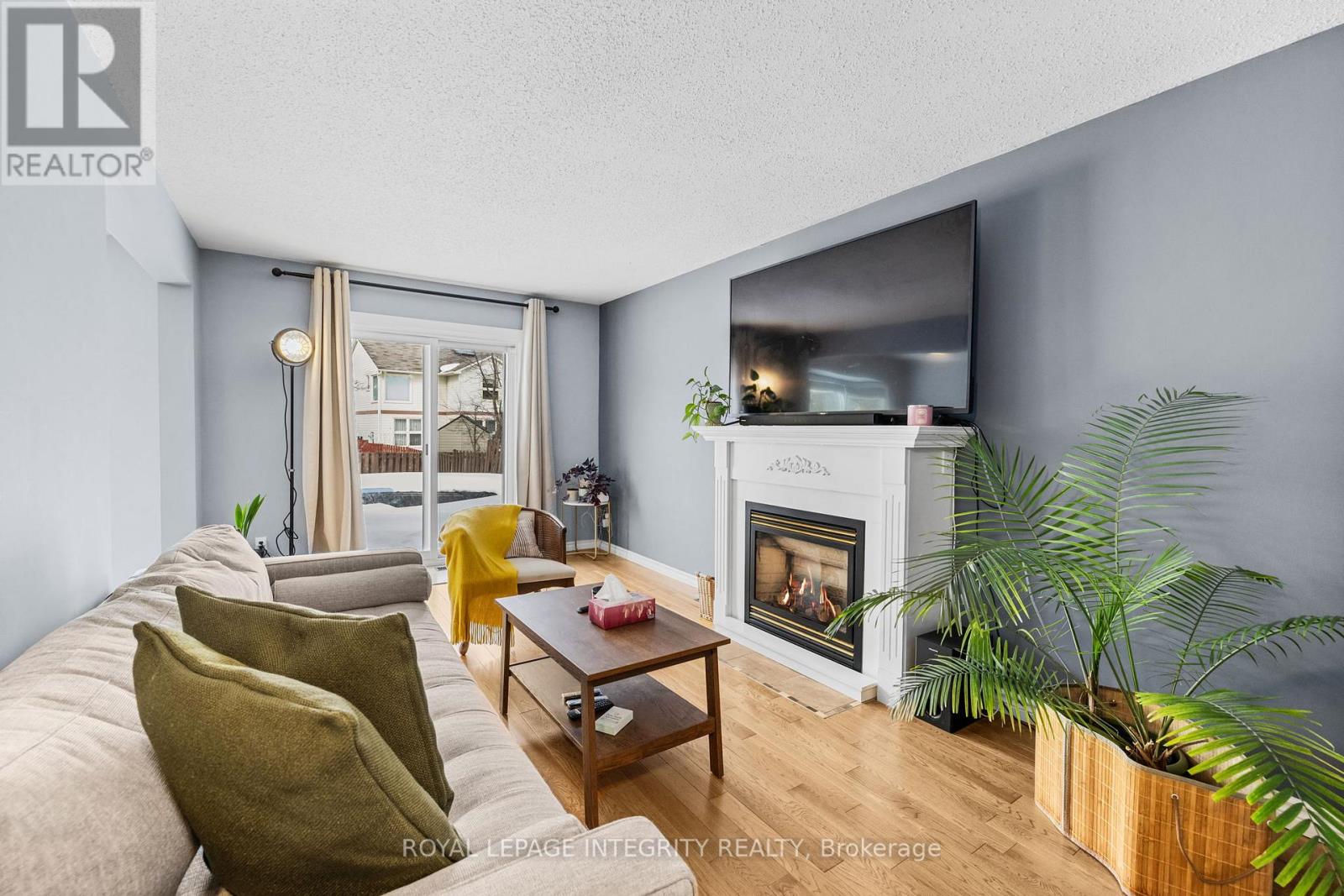 1090 Chablis Parkway, Ottawa, Ontario  K1C 2T5 - Photo 5 - X13530916