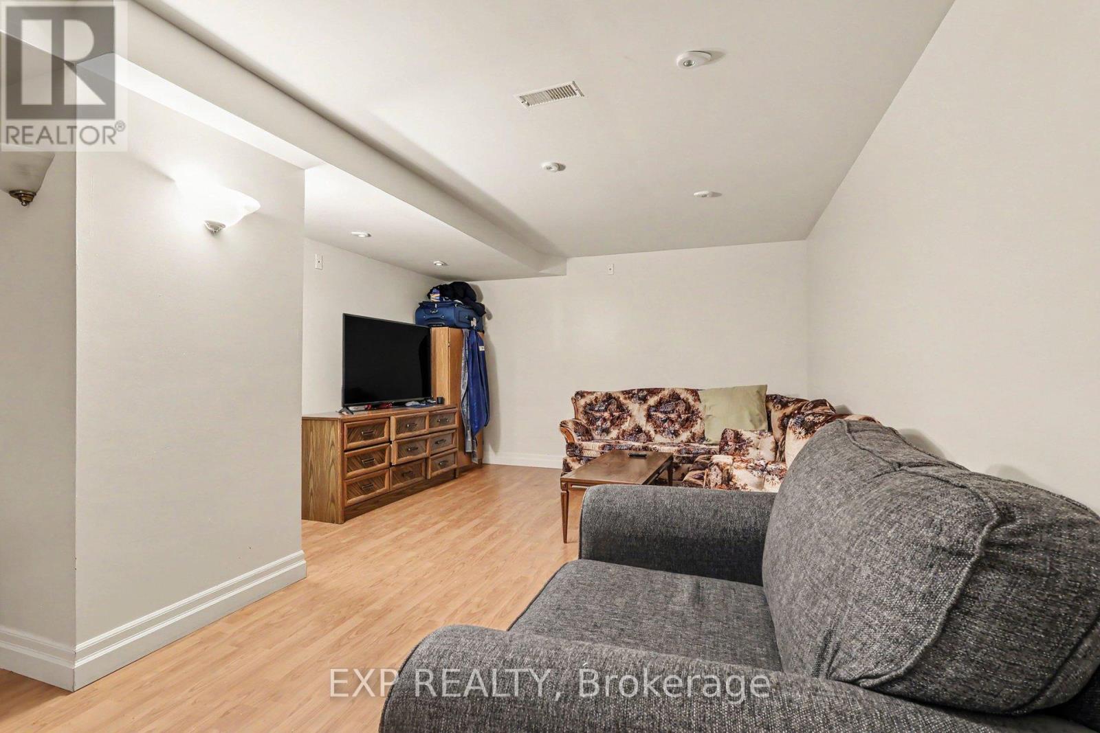 86 Scarlet Court, Ottawa, Ontario  K1T 3R6 - Photo 17 - X13531130