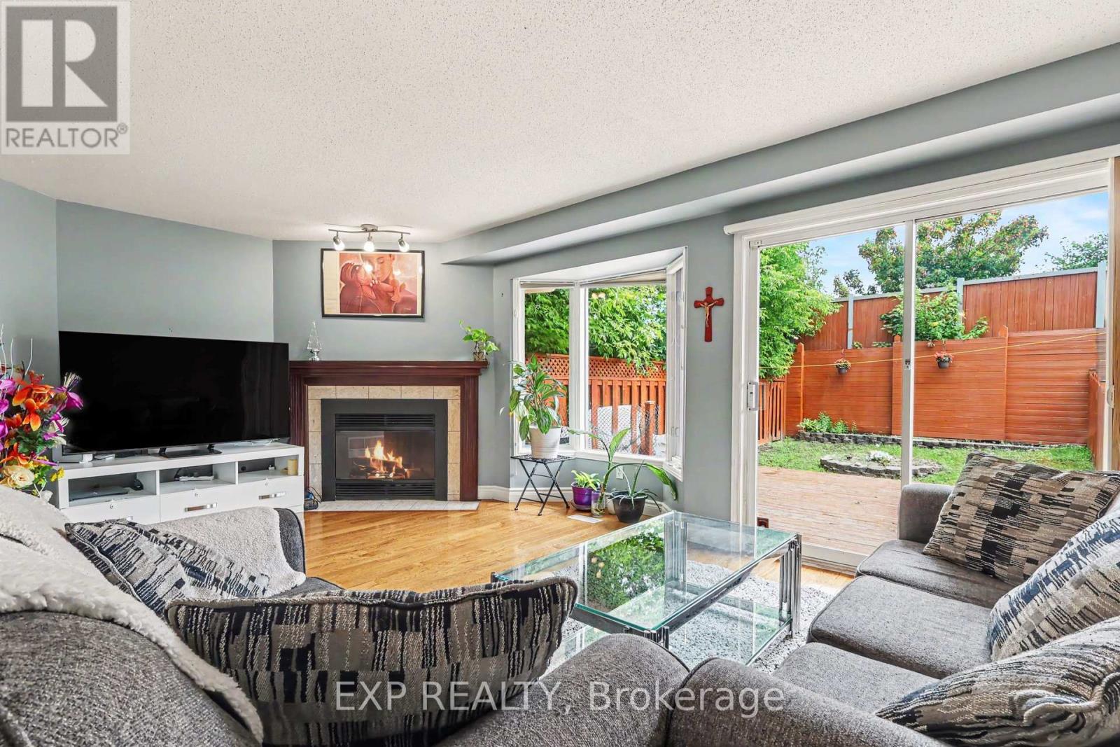 86 Scarlet Court, Ottawa, Ontario  K1T 3R6 - Photo 5 - X13531130