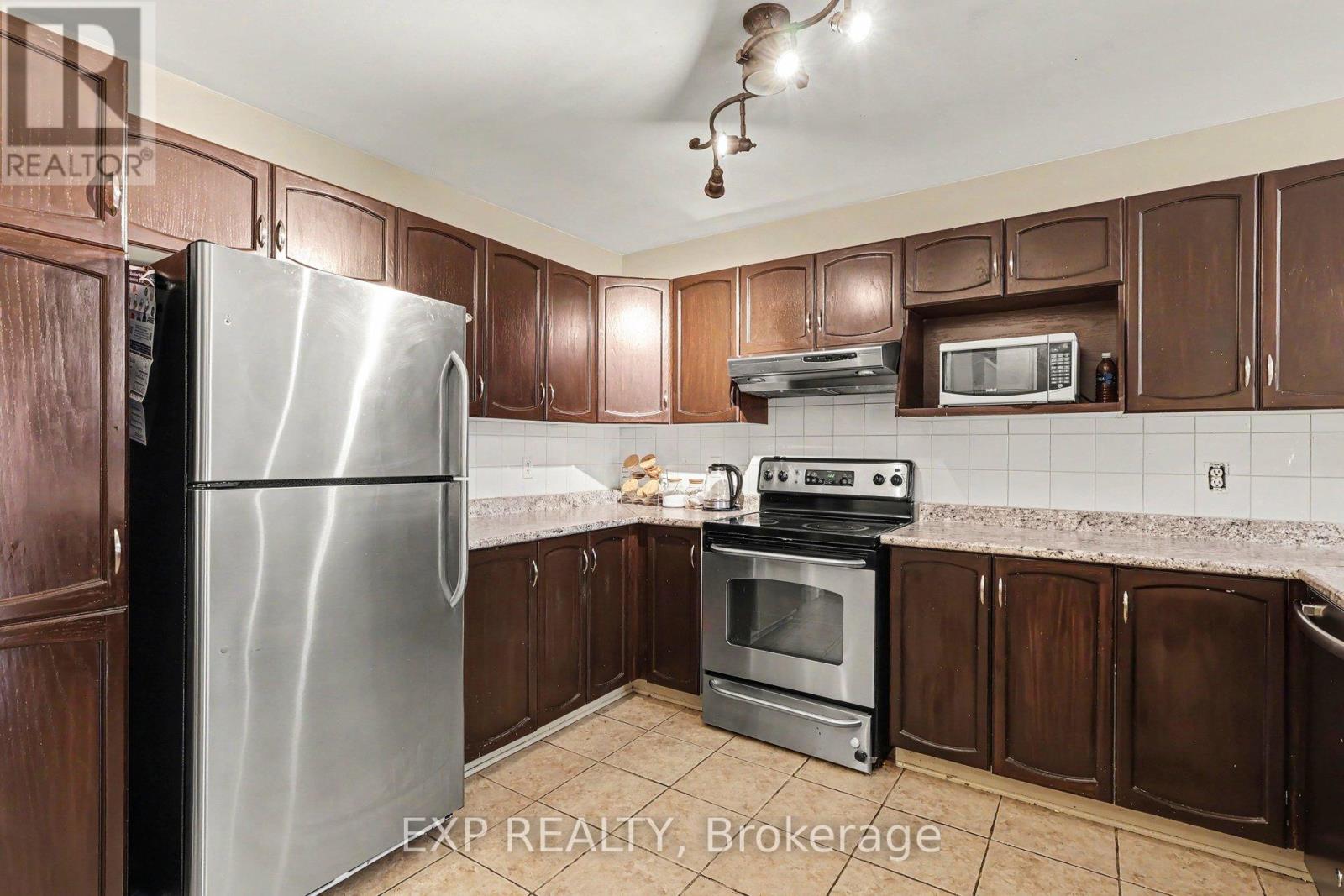 86 Scarlet Court, Ottawa, Ontario  K1T 3R6 - Photo 7 - X13531130