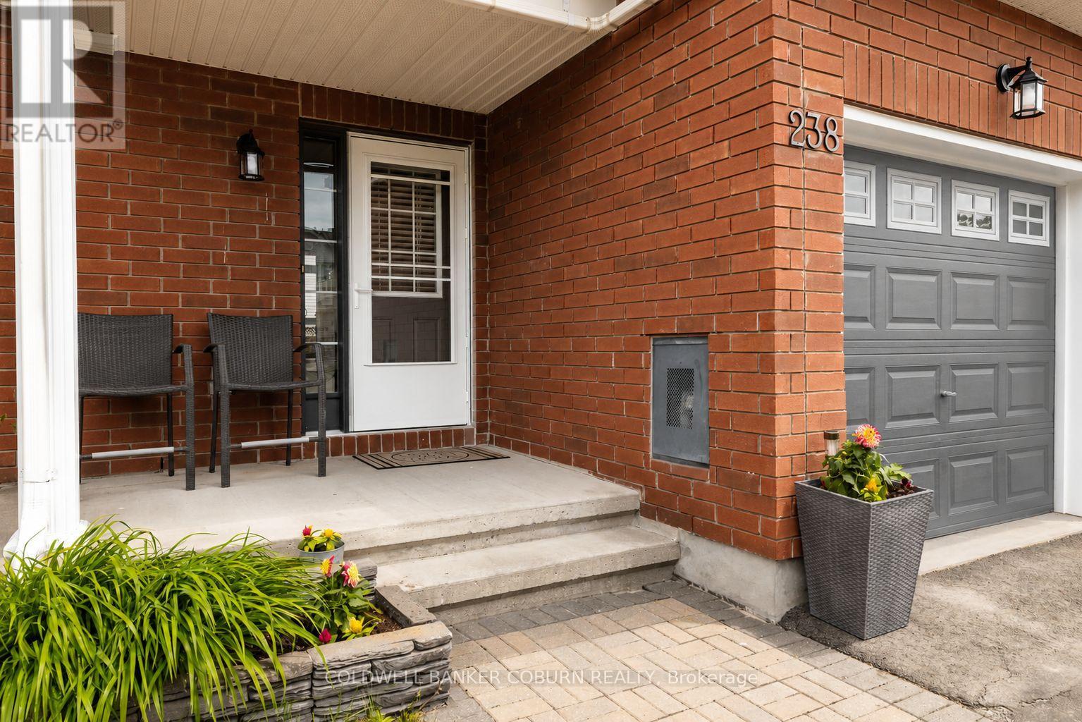 238 Arrita Street, Ottawa, Ontario  K2S 0J7 - Photo 2 - X13531236