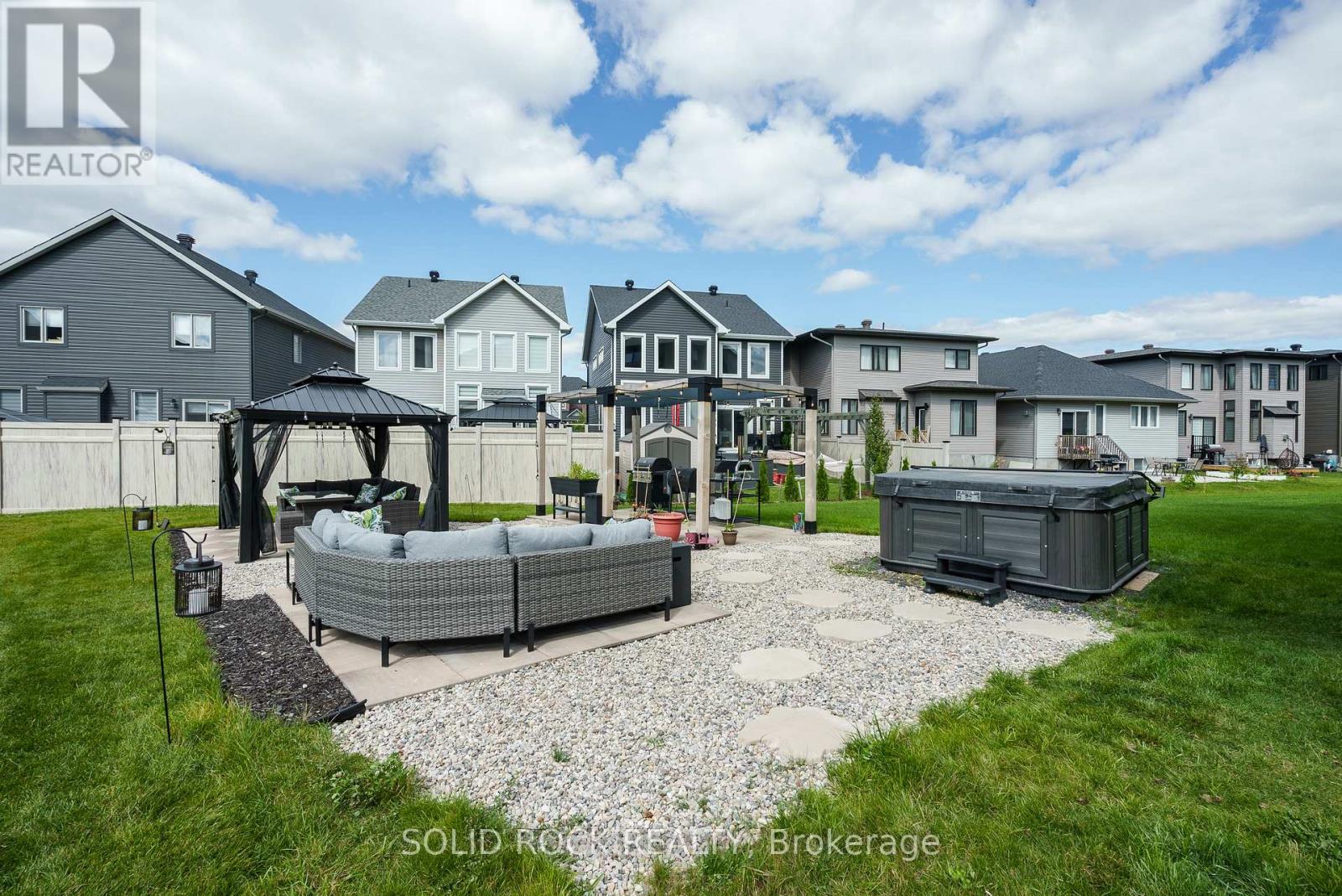335 Grackle Street, Ottawa, Ontario  K1X 0G6 - Photo 38 - X13531688