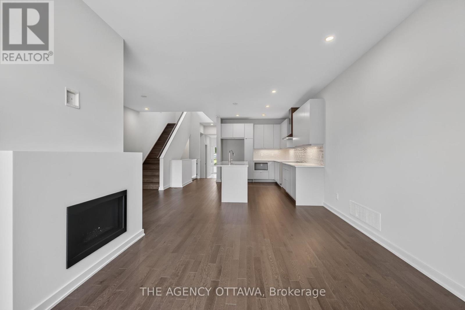 382 Walden Drive, Ottawa, Ontario  K2K 0M9 - Photo 13 - X13531752