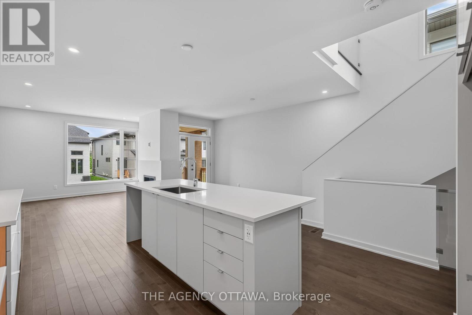 382 Walden Drive, Ottawa, Ontario  K2K 0M9 - Photo 9 - X13531752