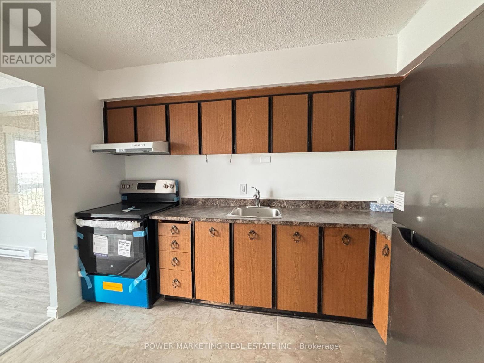 1604 - 158b Mcarthur Avenue, Ottawa, Ontario  K1L 8E7 - Photo 8 - X13532406