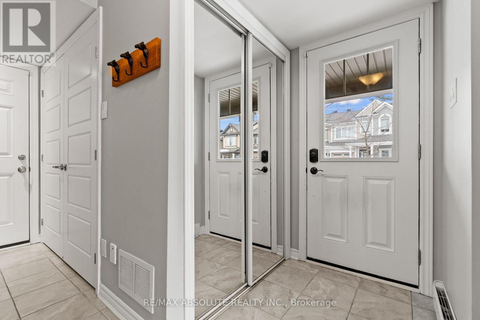 98 Brisote Lane, Ottawa, Ontario  K2S 0V4 - Photo 6 - X13532426