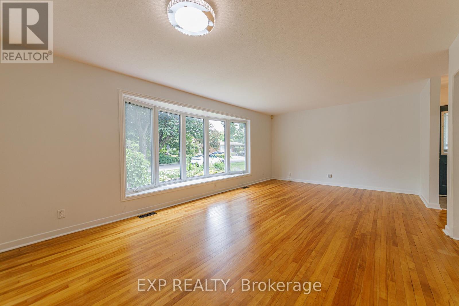 2097 Kingsley Road, Ottawa, Ontario  K2C 2X6 - Photo 6 - X13532712