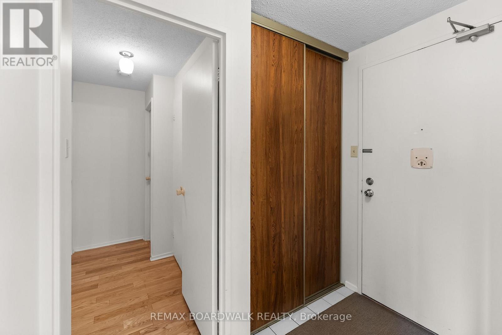 503 - 1599 Lassiter Terrace, Ottawa, Ontario  K1J 8R6 - Photo 5 - X13532768